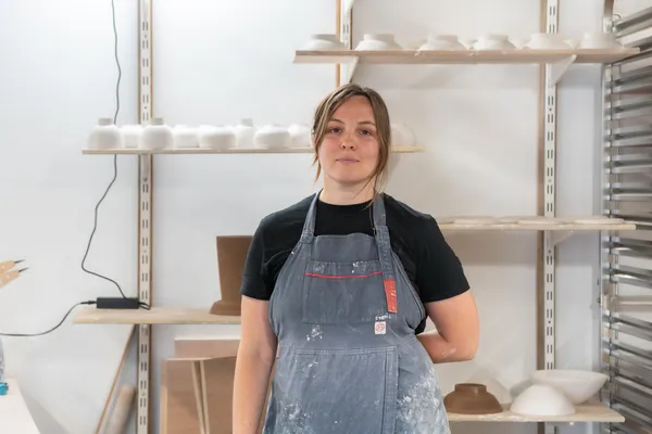 Julie : Céramiste et Tourneuse à Nantes