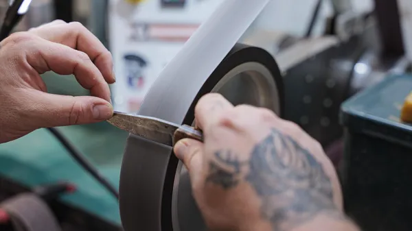 Réalisez votre couteau pliant avec Julien - Image n°5 - Wecandoo