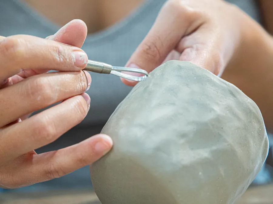 Modelez et décorez votre pièce en céramique avec Amélie - Image n°1 - Wecandoo