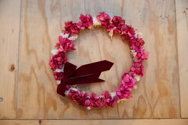 Réalisez votre couronne de fleurs séchées à Paris