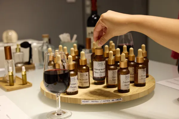 Créez votre parfum autour d'un apéro avec Gauri - Image n°5 - Wecandoo