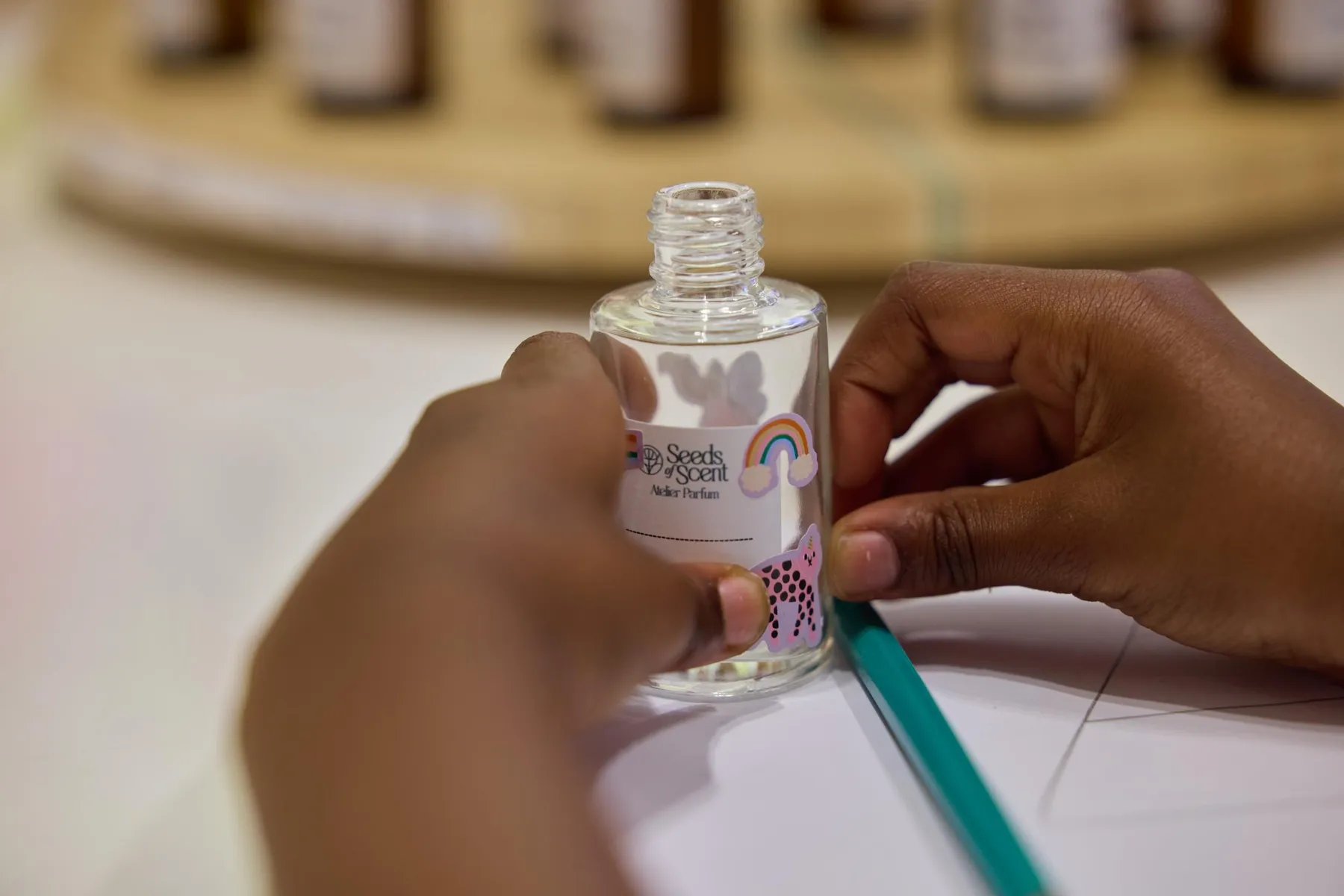 Fabriquez avec votre enfant son premier parfum accompagnés par Gauri - Image n°5 - Wecandoo