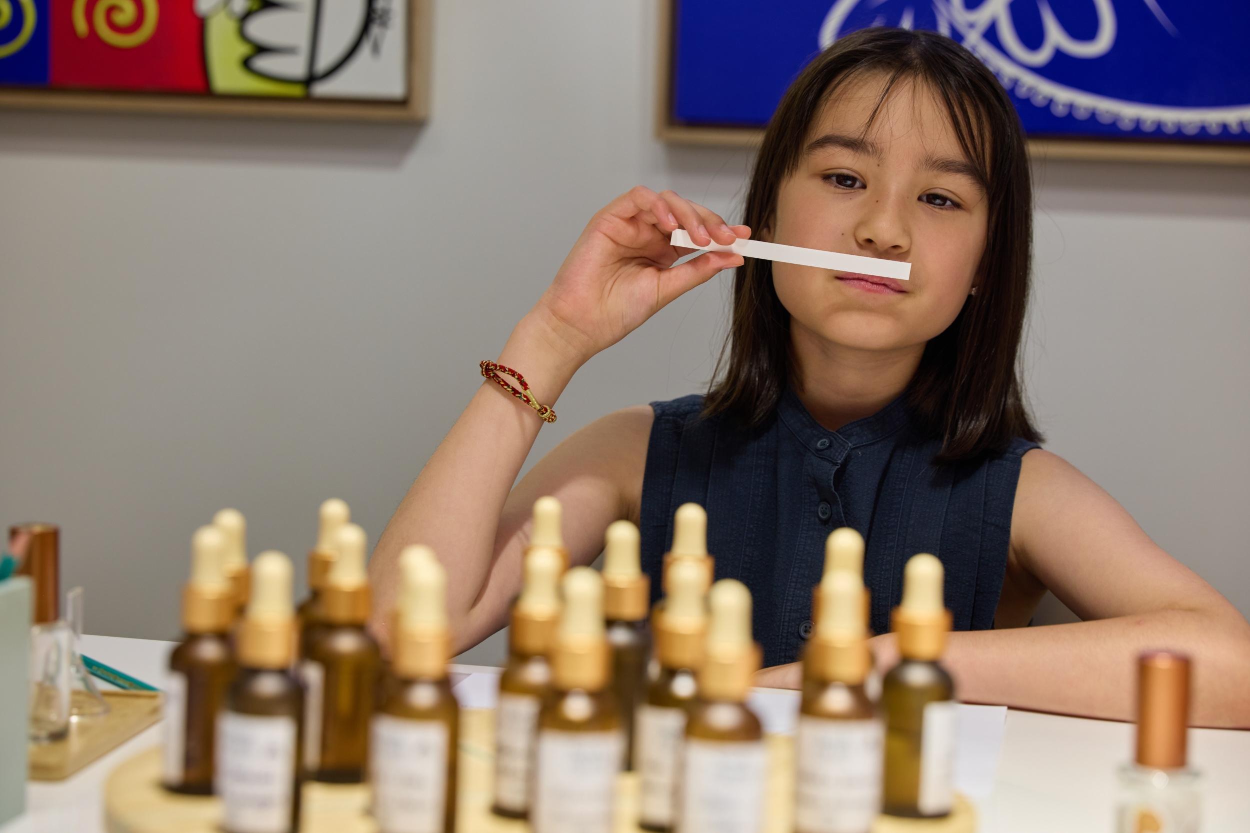 Fabriquez avec votre enfant son premier parfum accompagnés par Gauri - Image n°7 - Wecandoo