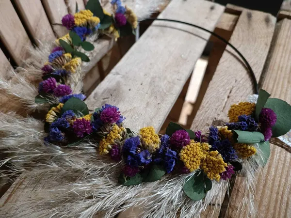 Réalisez votre couronne murale de fleurs séchées avec Annabelle - Image n°4 - Wecandoo