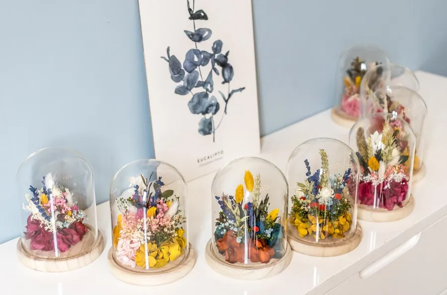 Réunissez votre équipe et réalisez vos cloches fleuries avec Iris - Image n°1 - Wecandoo