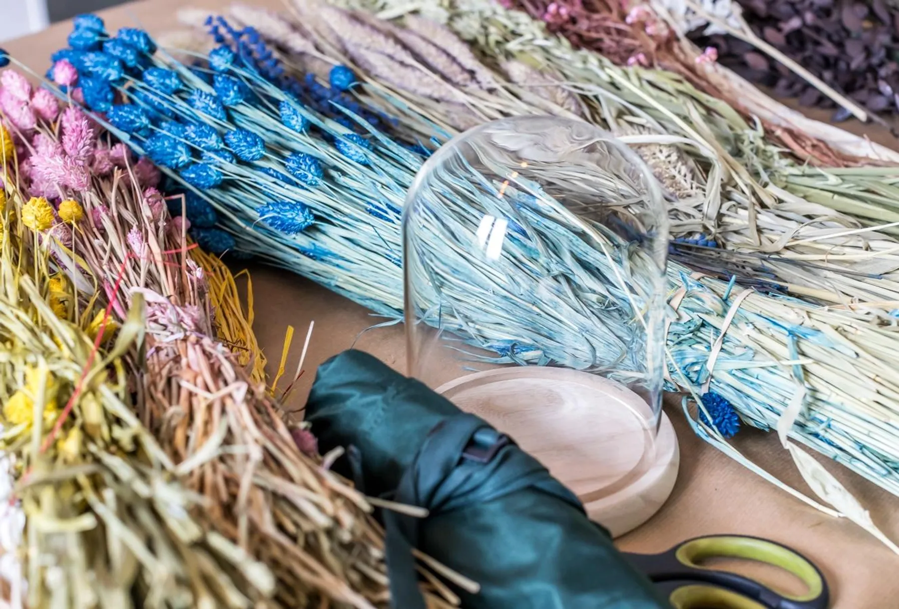 Réunissez votre équipe et réalisez vos cloches fleuries avec Iris - Image n°2 - Wecandoo