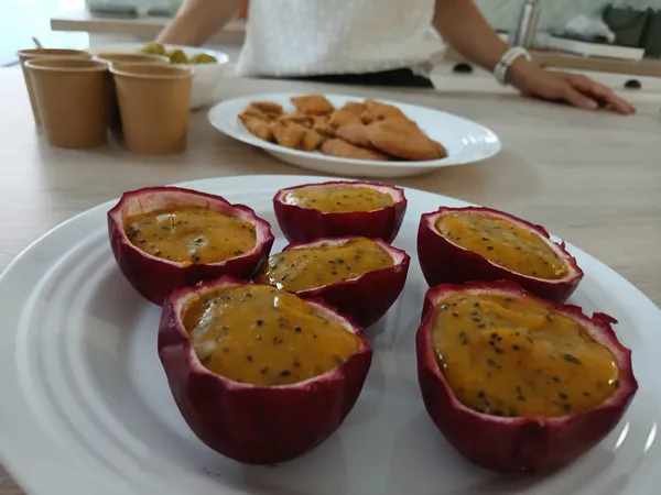 Devenez un as de l'apéro dinatoire autour d'un bon verre avec Sabrina à Paris - Image n°5 - Wecandoo