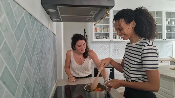 Découvrez la cuisine anti-gaspillage avec Sabrina à Paris - Image n°2 - Wecandoo