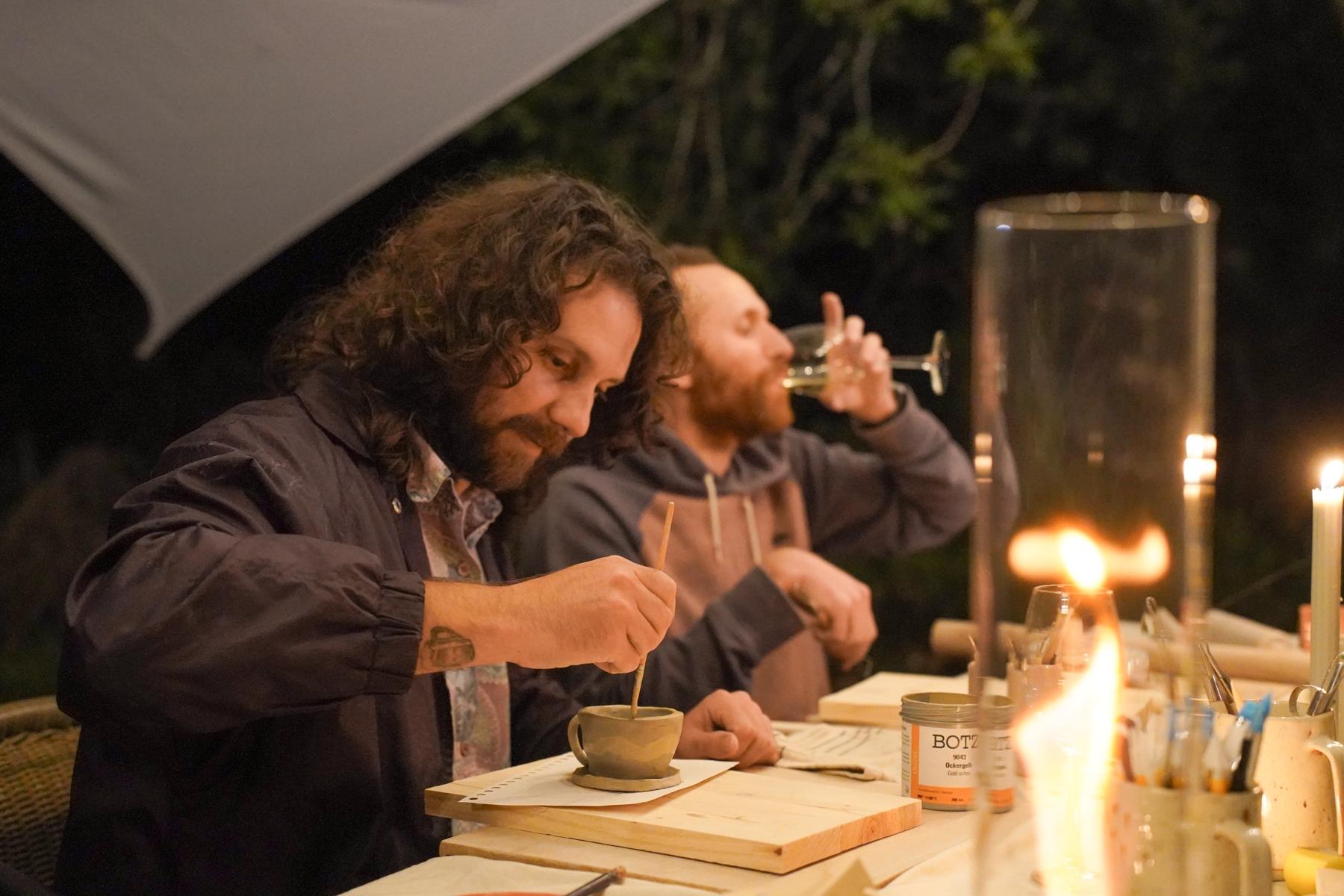 Modelez votre pièce de céramique astrologique autour d'un apéro avec Manon - Image n°11 - Wecandoo