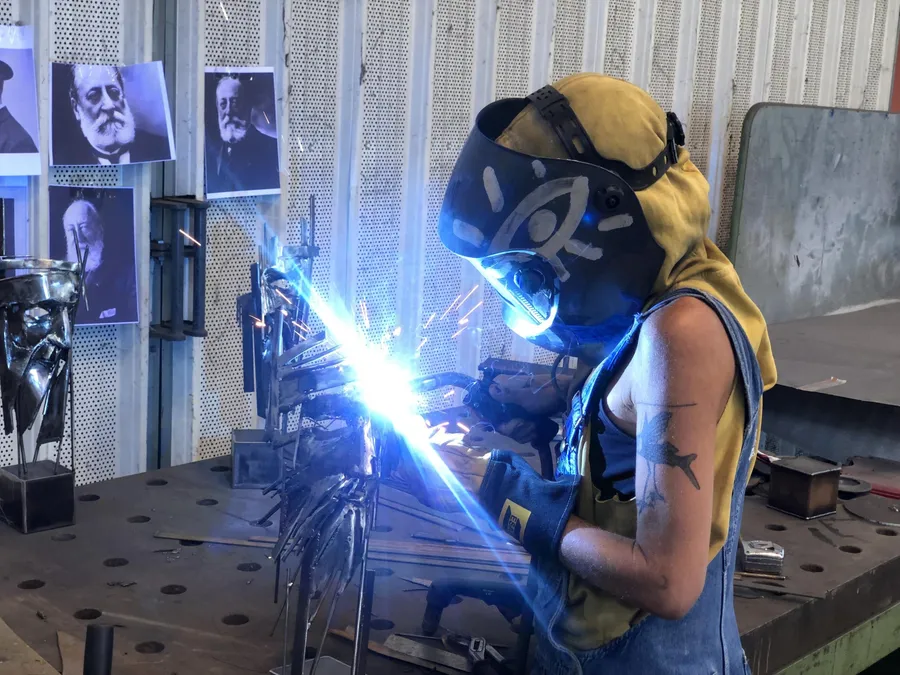 Initiez-vous au travail du métal avec Caroline à Sète - Afbeelding nr. 1 - Wecandoo