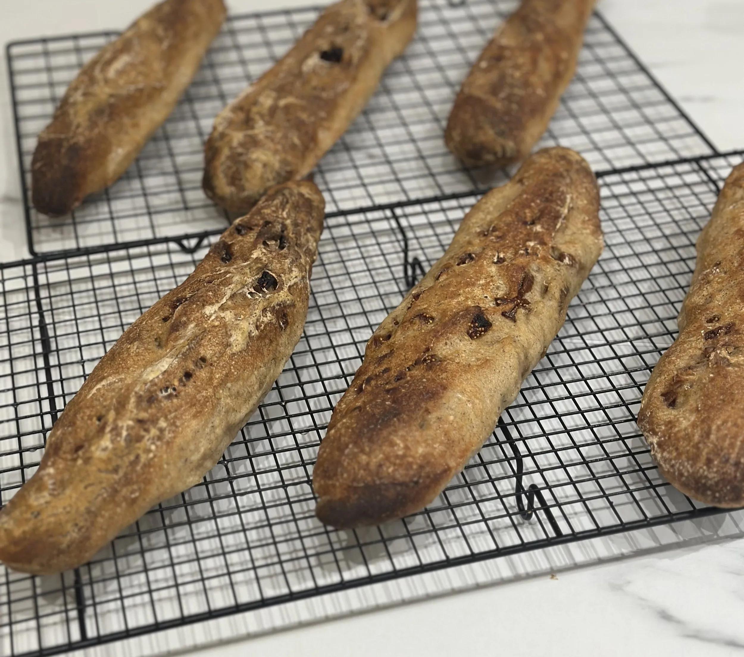Réalisez votre pain maison avec Mounia à Paris - Image n°1 - Wecandoo