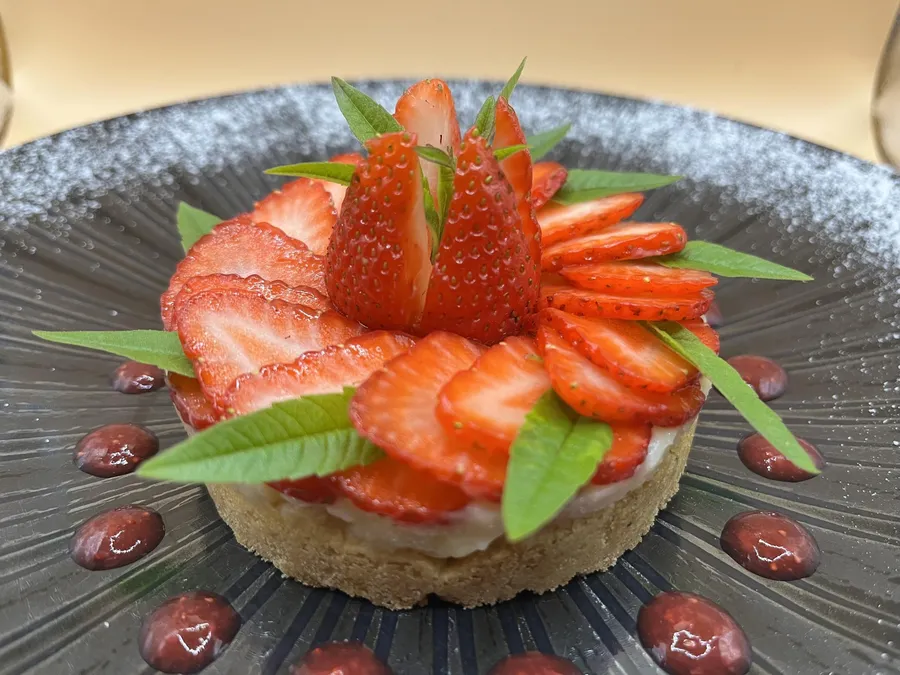 Réalisez un dessert de restaurant à l'assiette avec Laurent - Image n°1 - Wecandoo