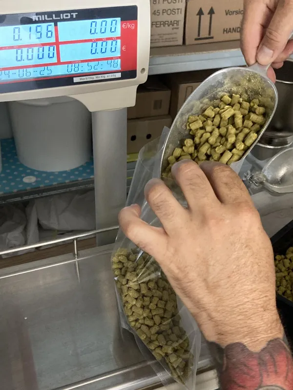 Brassez votre bière artisanale avec Anthony - Image n°2 - Wecandoo