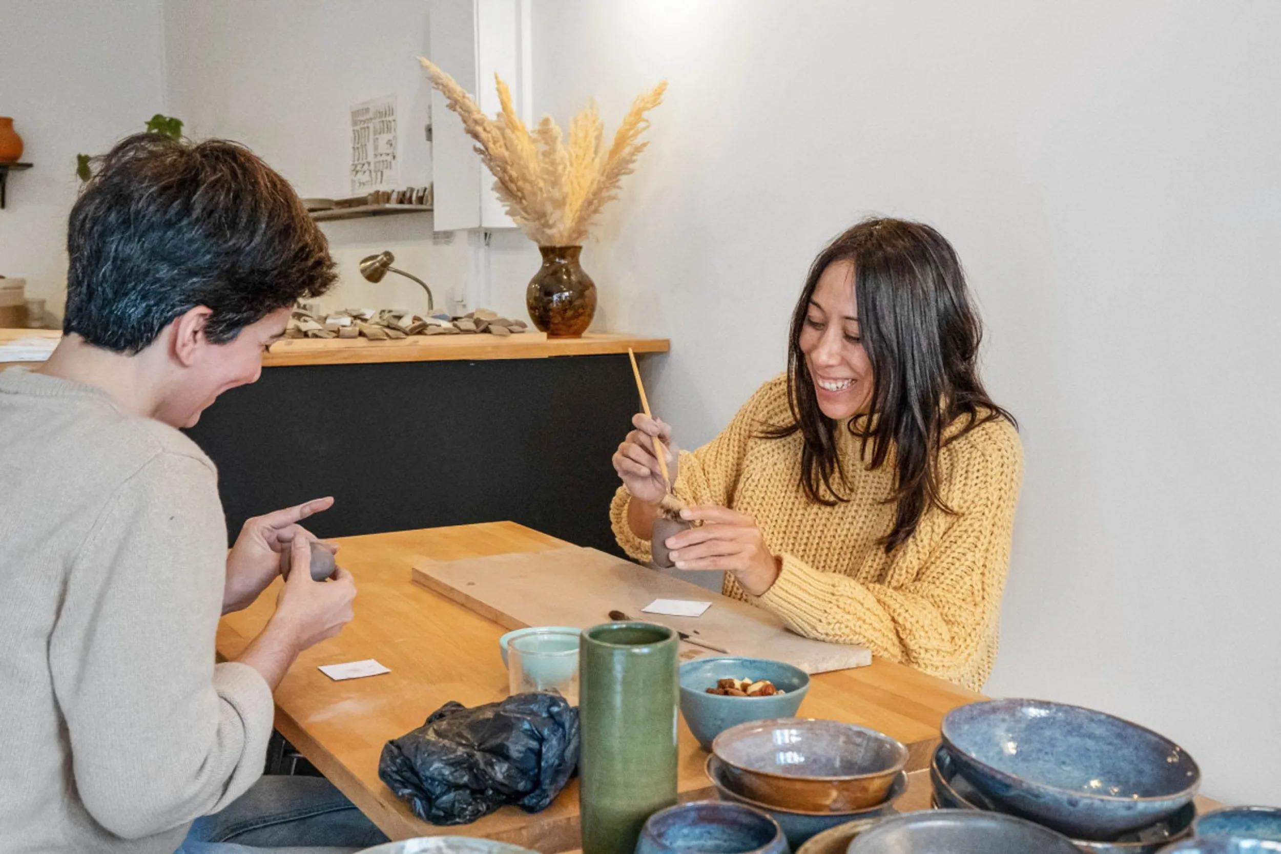 Initiez-vous au modelage et au décor sur céramique