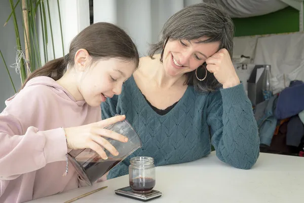 Sérigraphiez vos motifs sur une journée en duo avec votre enfant, accompagnés par Amandine - Image n°5 - Wecandoo