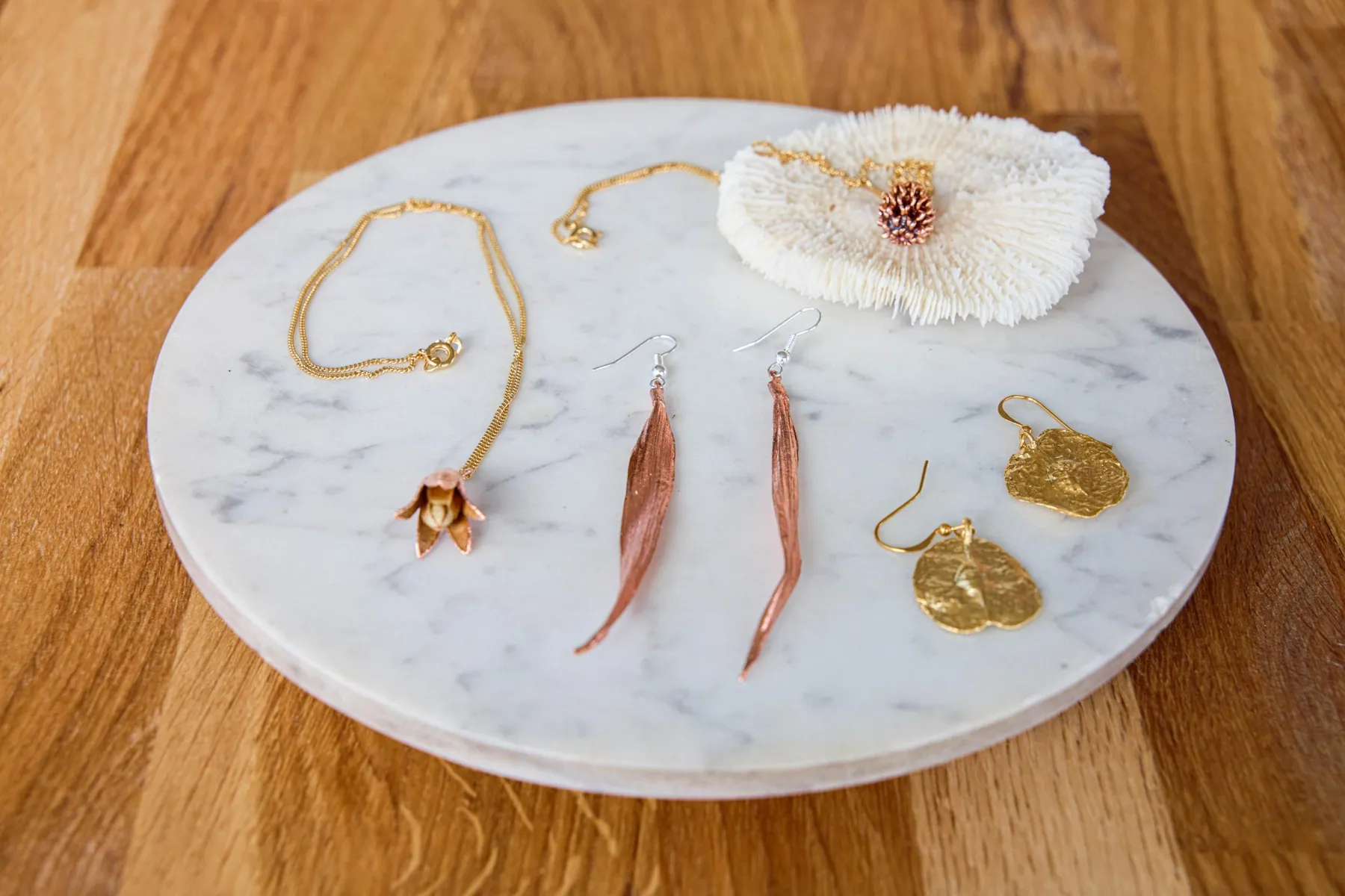 Créez vos bijoux grâce à la magie de la galvanoplastie avec Xavier à Paris - Image n°3 - Wecandoo