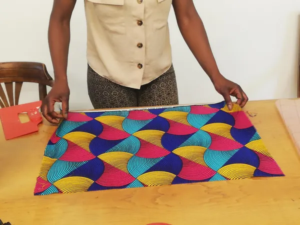 Réalisez votre lampe en wax avec Corinne à Strasbourg - Image n°3 - Wecandoo