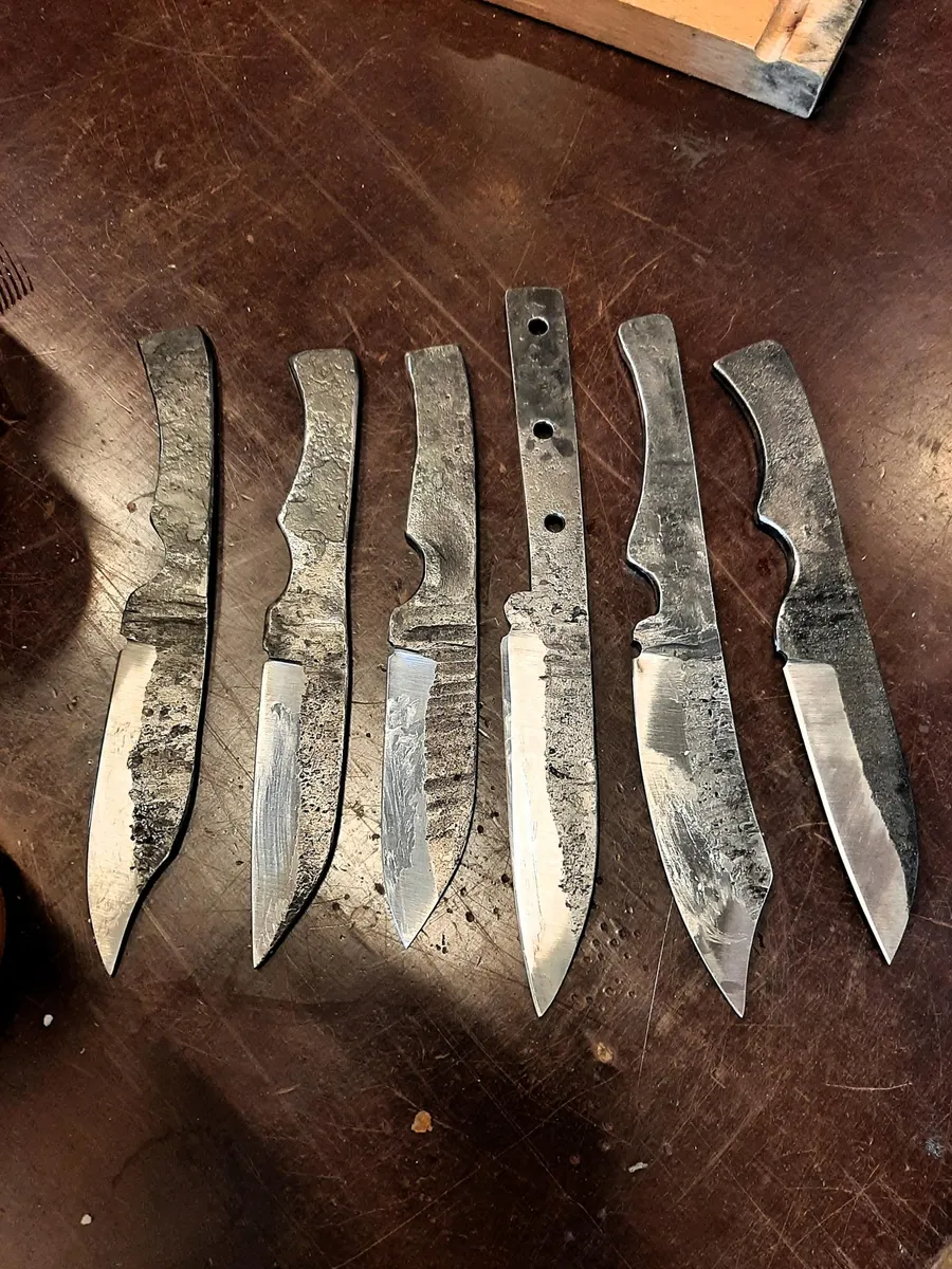 Forgez votre couteau en acier sur une journée avec Geoffroy et Nicolas - Afbeelding nr. 1 - Wecandoo