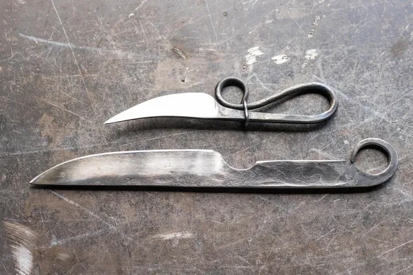 Réalisez vos couteaux brut de forge en duo avec Romain - Image n°4 - Wecandoo