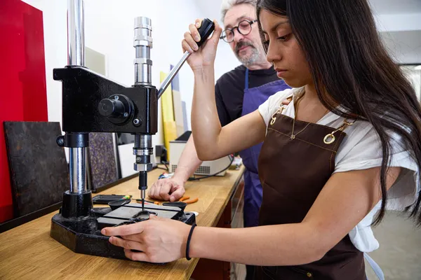 Créez vos paires de lunettes accompagnés par Guillaume et David - Image n°3 - Wecandoo