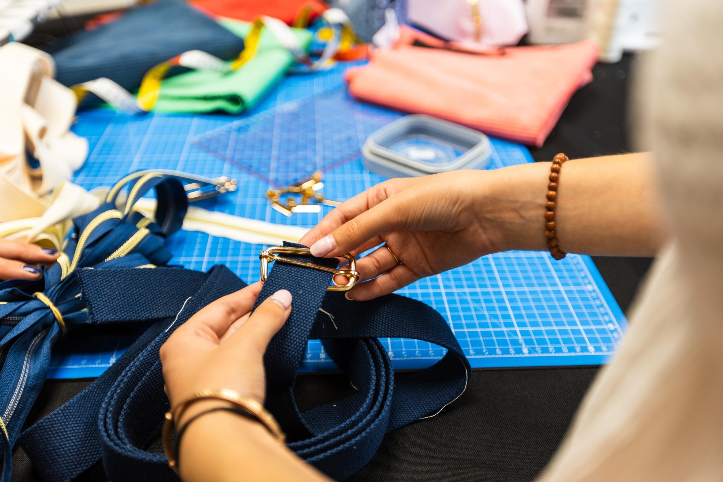 Découvrez la couture avec Fanny - Image n°9 - Wecandoo