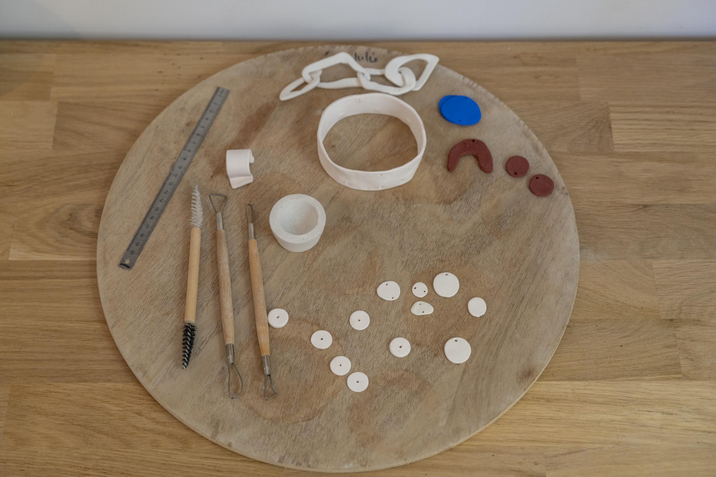 Réalisez vos bijoux en porcelaine dans le Lubéron avec Julie - Image n°5 - Wecandoo