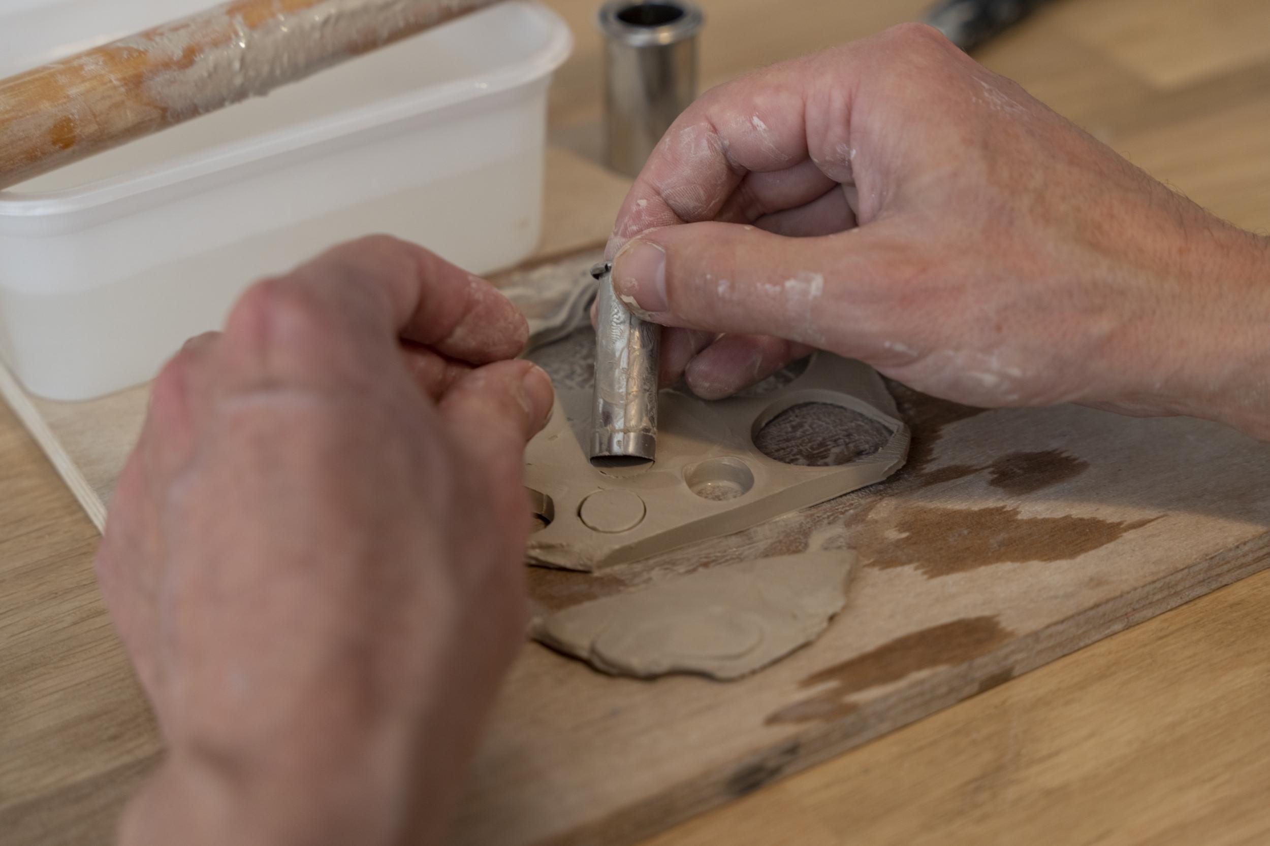 Réalisez vos bijoux en porcelaine dans le Lubéron avec Julie - Image n°8 - Wecandoo