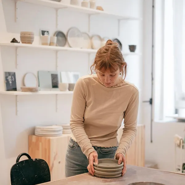 Initiez-vous au tour de potier en duo avec Bénédicte - Image n°3 - Wecandoo