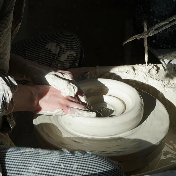 Initiez-vous au tour de potier en duo avec Bénédicte - Image n°5 - Wecandoo