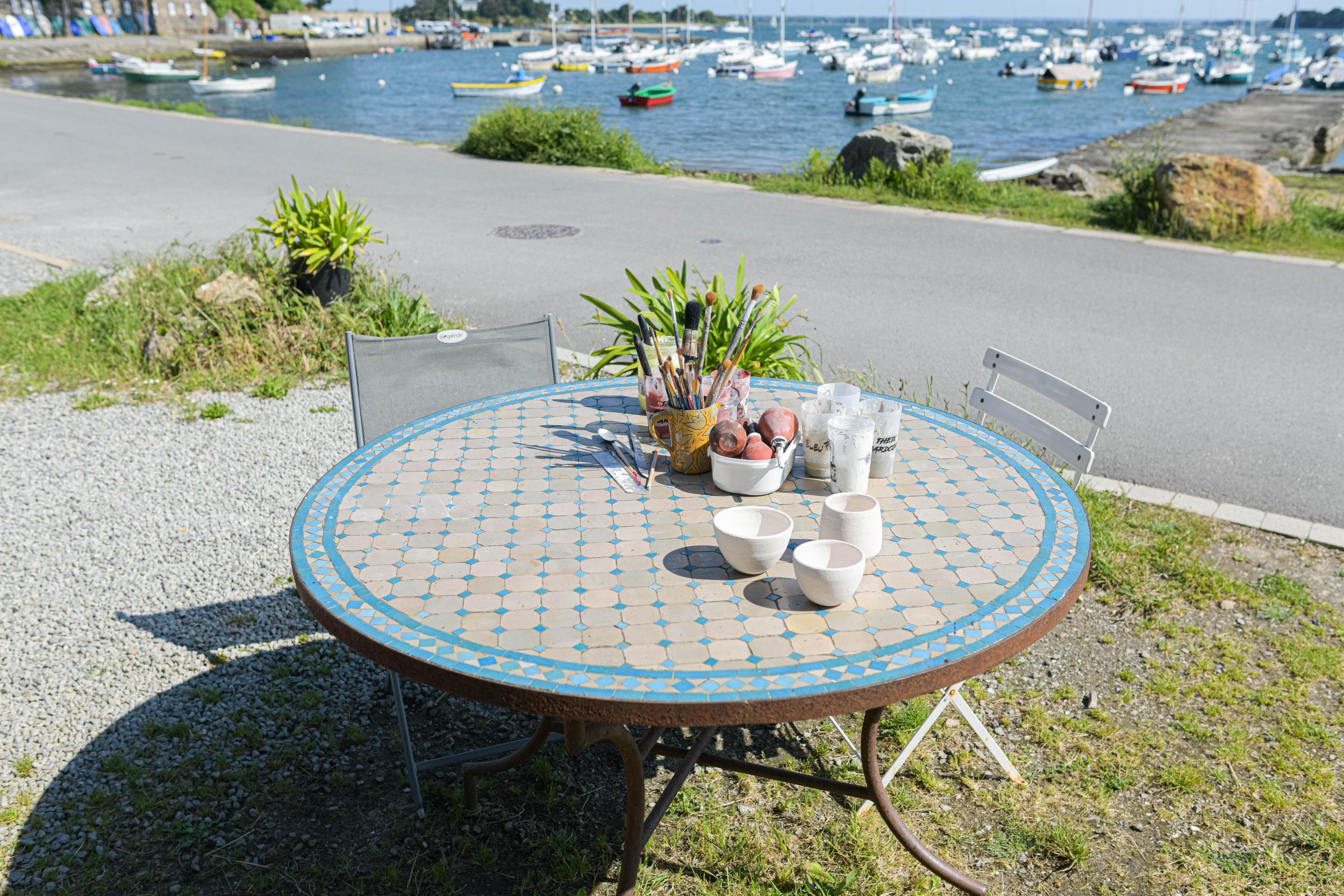 Initiez-vous au décor sur céramique avec Tobia - Image n°5 - Wecandoo