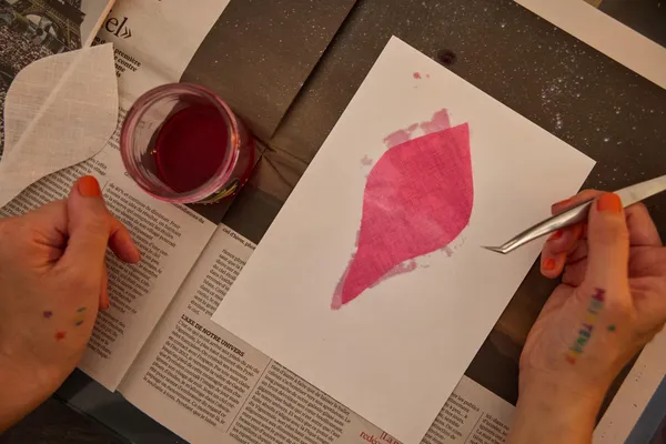 Créez votre fleur de lys éternelle en lin avec Julie - Image n°3 - Wecandoo