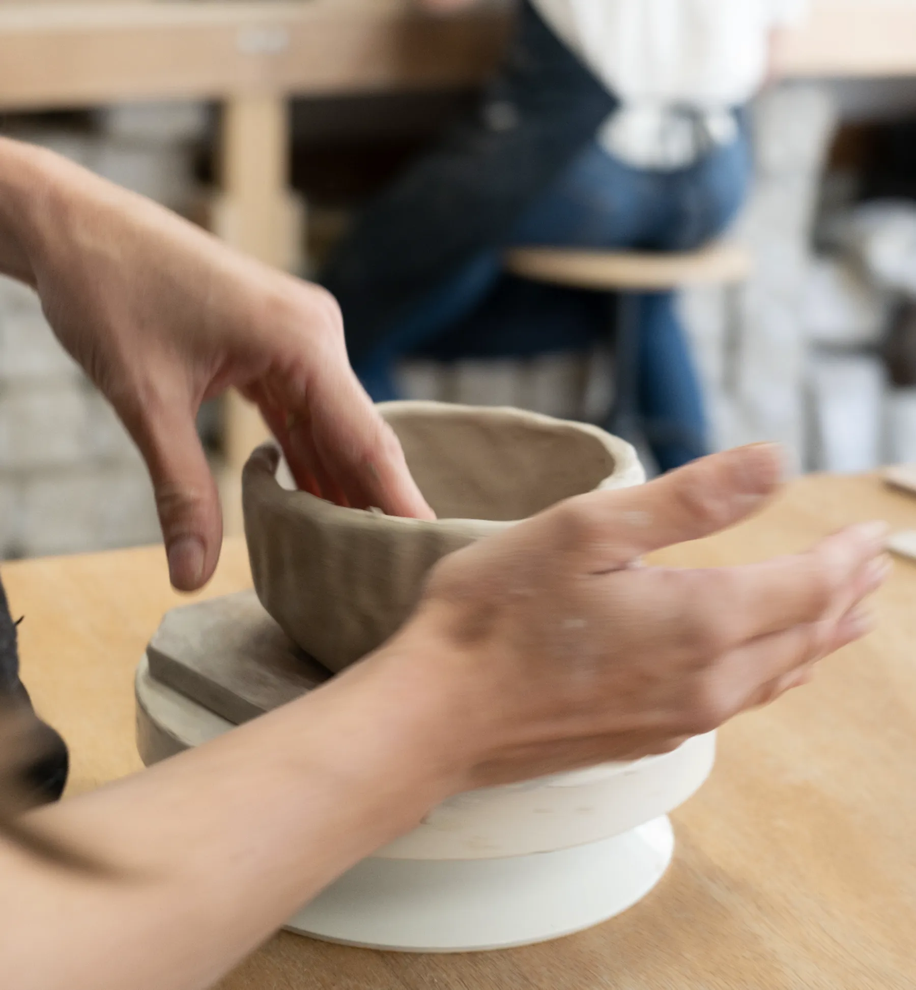 Initiez-vous à toutes les étapes du modelage - du façonnage à l'émaillage ! - Image n°2 - Wecandoo