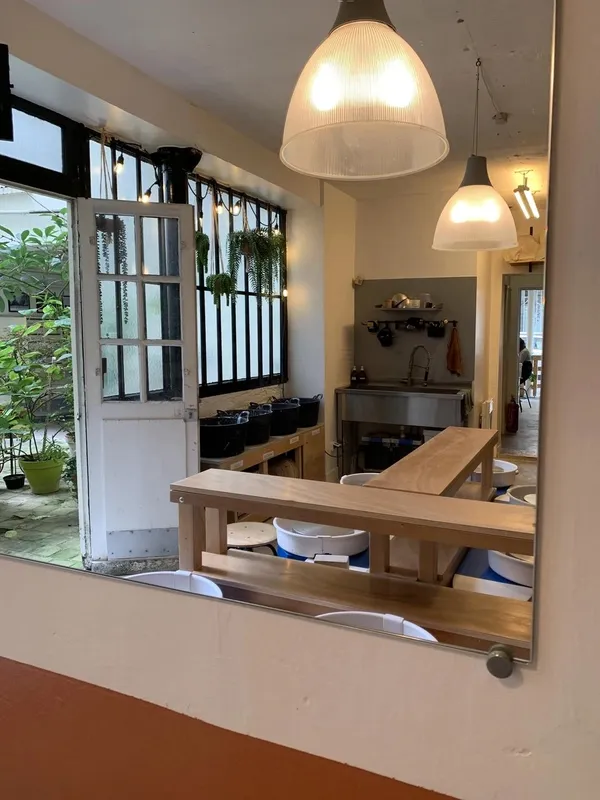 Initiez-vous au tour en 4 sessions, du façonnage à l'émaillage - Image n°4 - Wecandoo