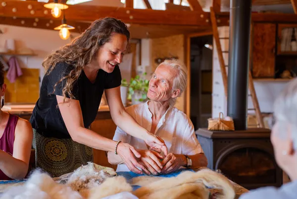 Transformez la laine en direct de la ferme avec Claire - Image n°3 - Wecandoo