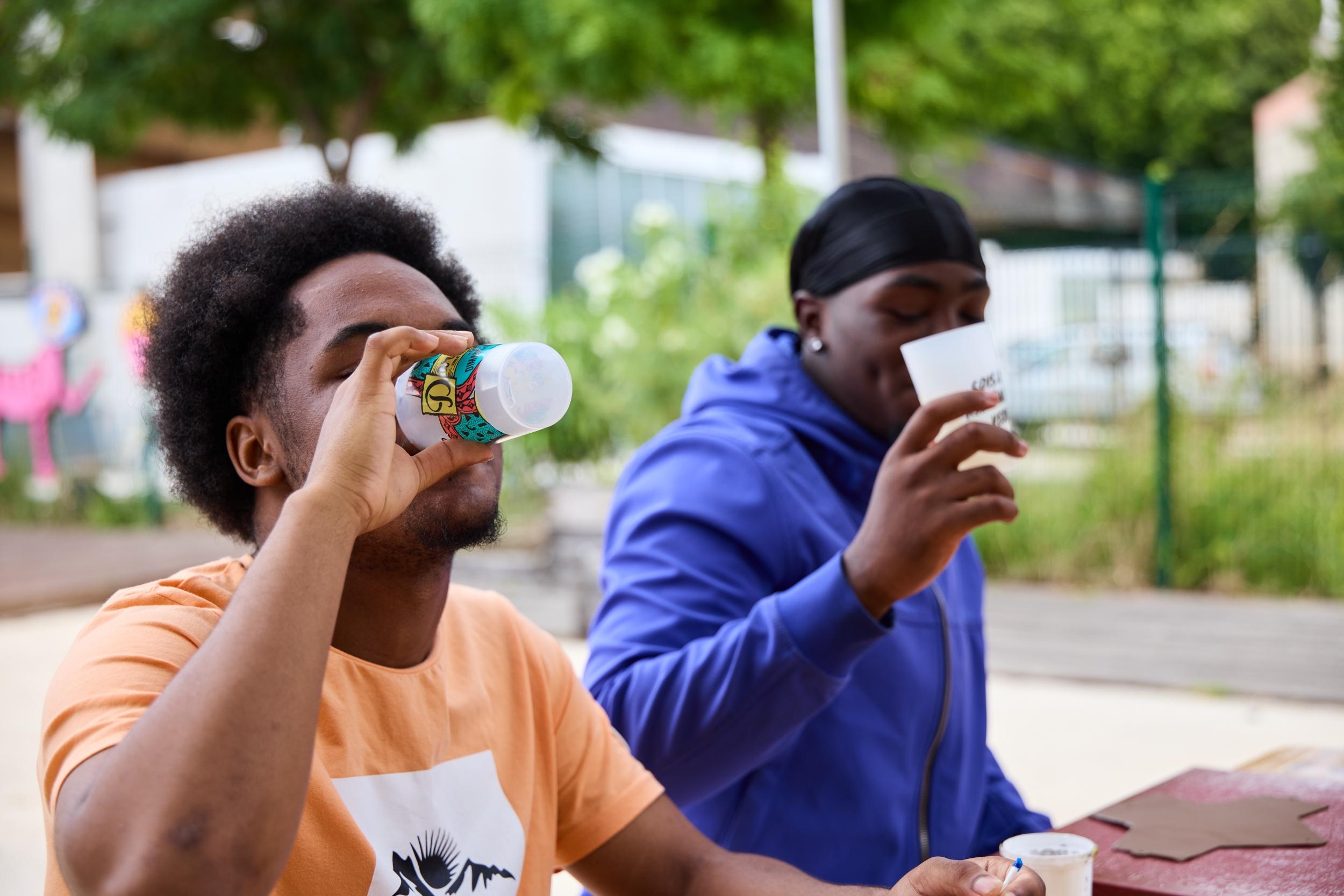 Réalisez votre pièce de maroquinerie autour d'un apéro à l'africaine avec Fred et son équipe - Image n°7 - Wecandoo