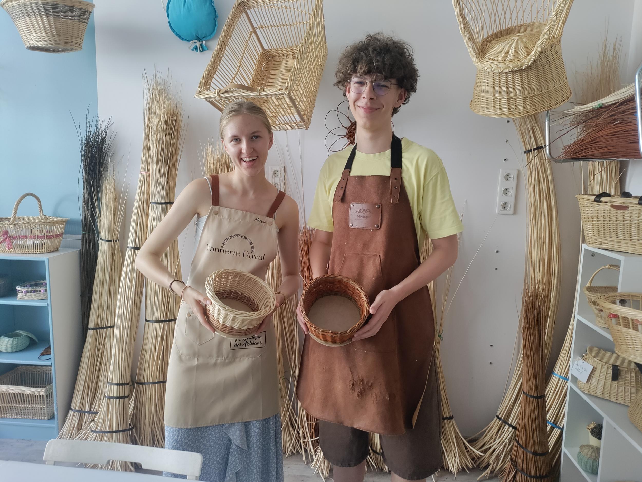 Réalisez votre corbeille sur fond en bois avec Monique - Image n°5 - Wecandoo