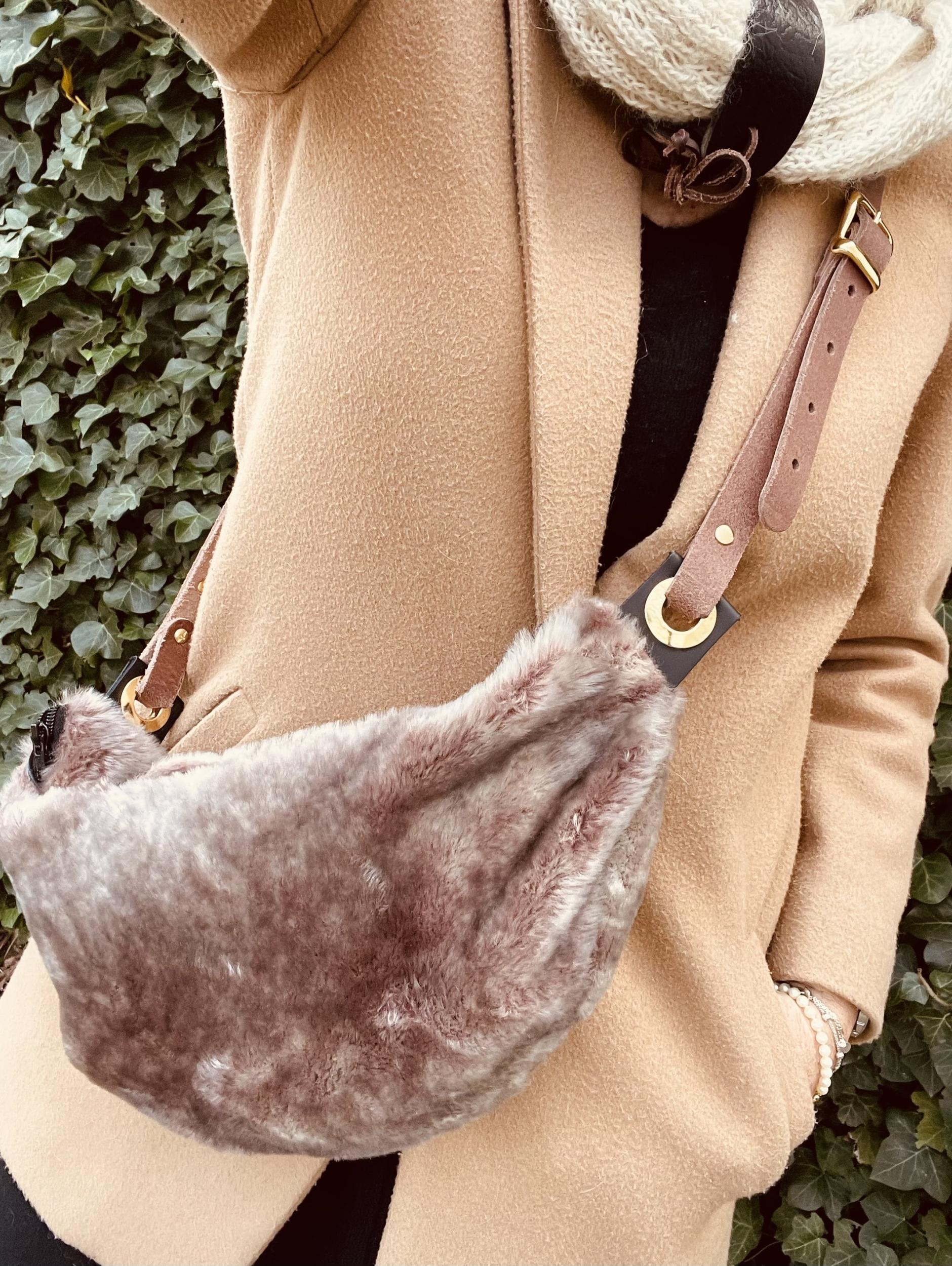 Confectionnez votre sac banane en cuir personnalisé avec Géraldine - Image n°3 - Wecandoo