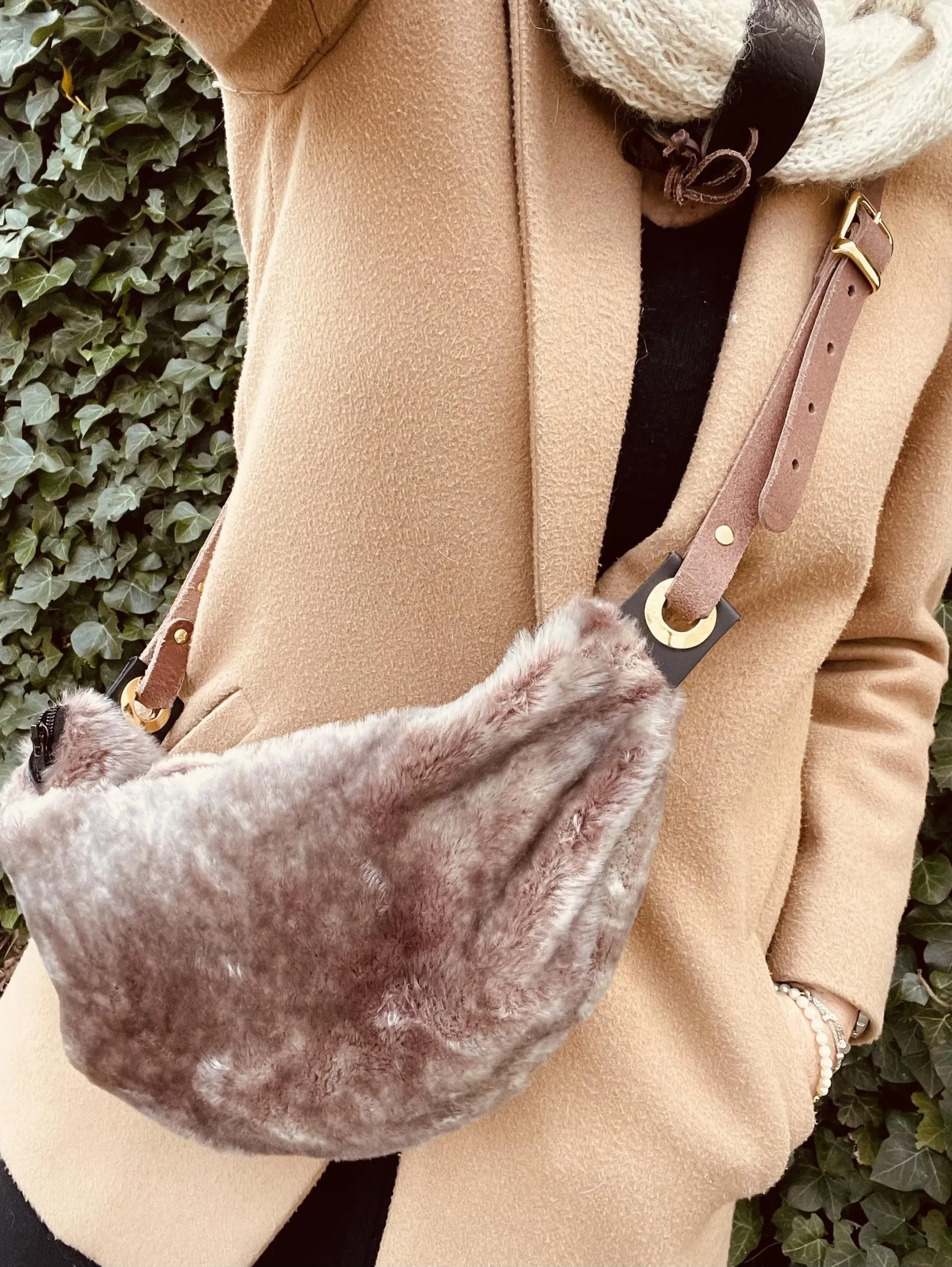 Confectionnez votre sac banane en cuir personnalisé avec Géraldine - Afbeelding nr. 5 - Wecandoo