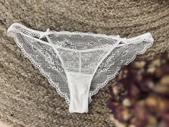 Réalisez votre culotte en dentelle sur mesure