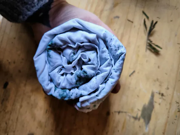 Teintez votre foulard avec Charlie - Image n°5 - Wecandoo