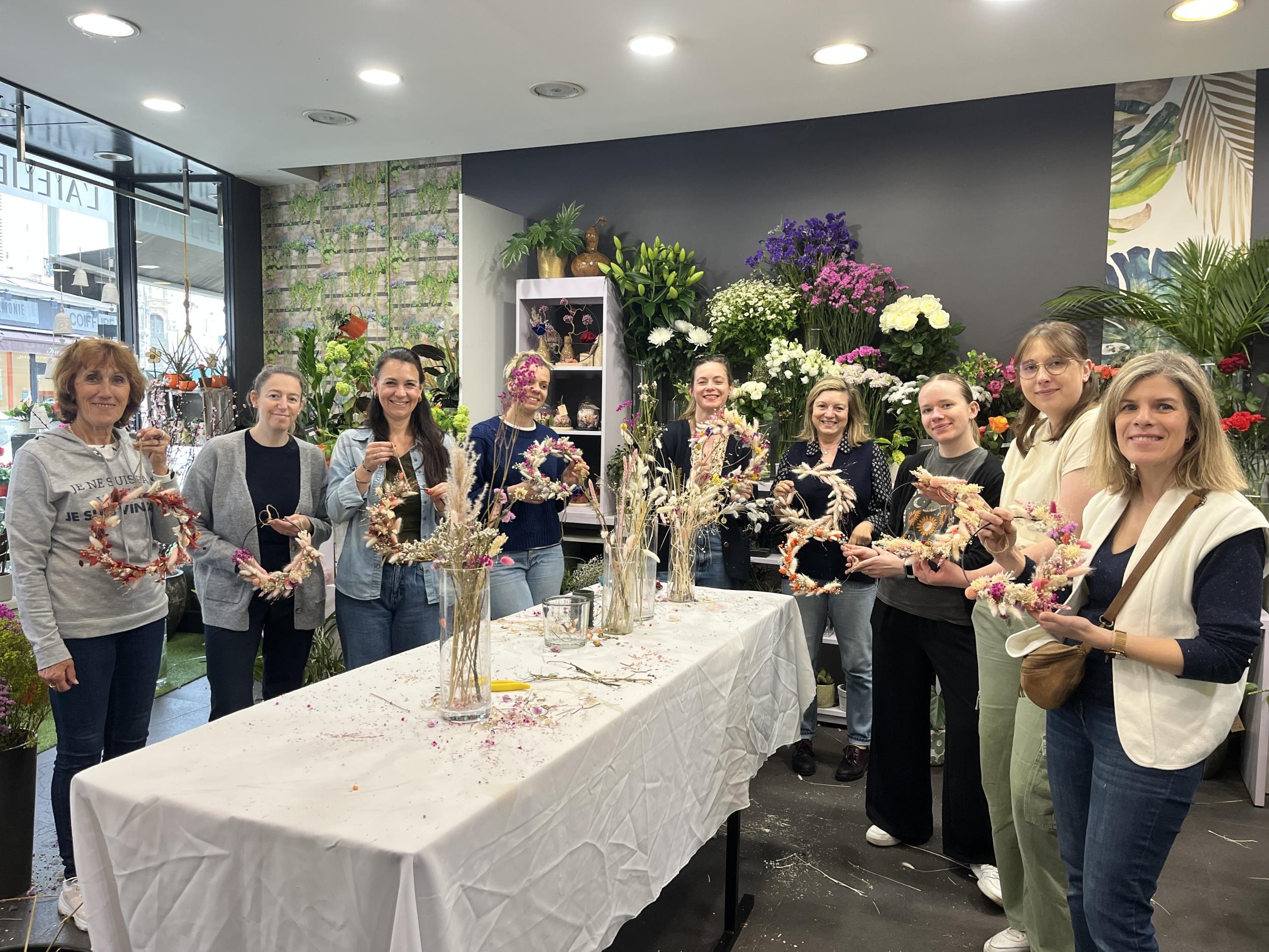 Réalisez votre couronne de fleurs séchées - Image n°6 - Wecandoo