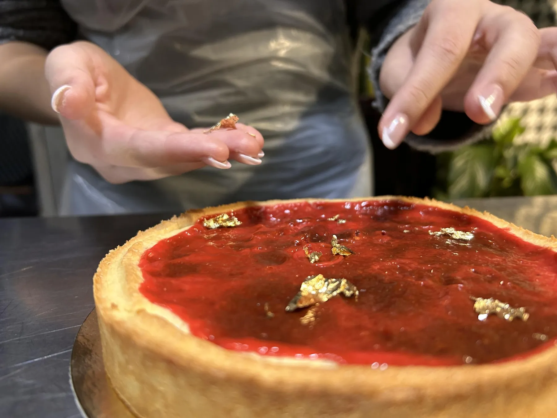 Réalisez une tarte à la praline rose lyonnaise avec Thierry-Rodolphe - Image n°1 - Wecandoo