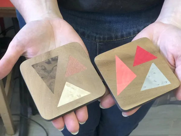 Réalisez vos dessous de verre en marqueterie de bois avec Nathalie - Image n°3 - Wecandoo