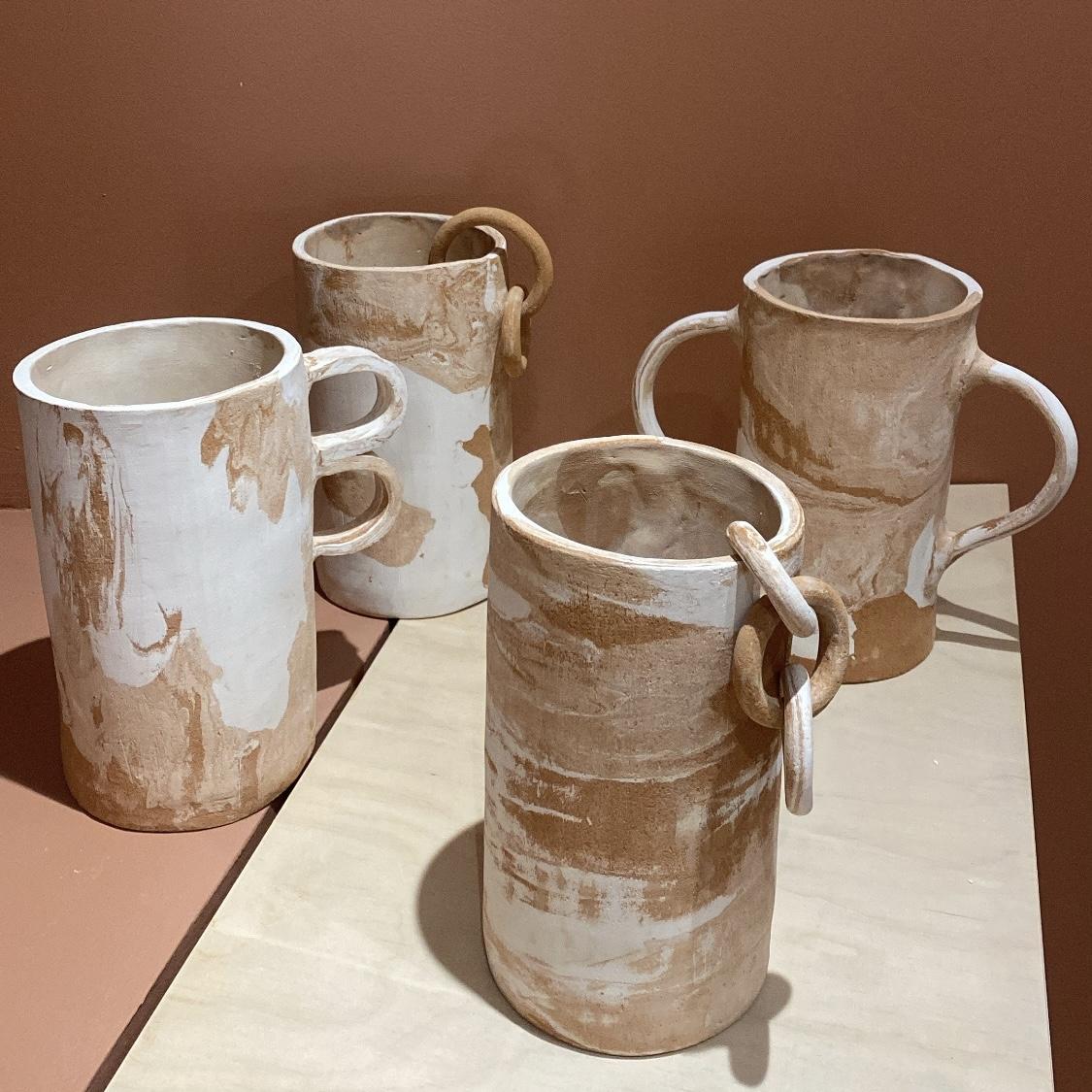 Créez votre vase en terre mêlée