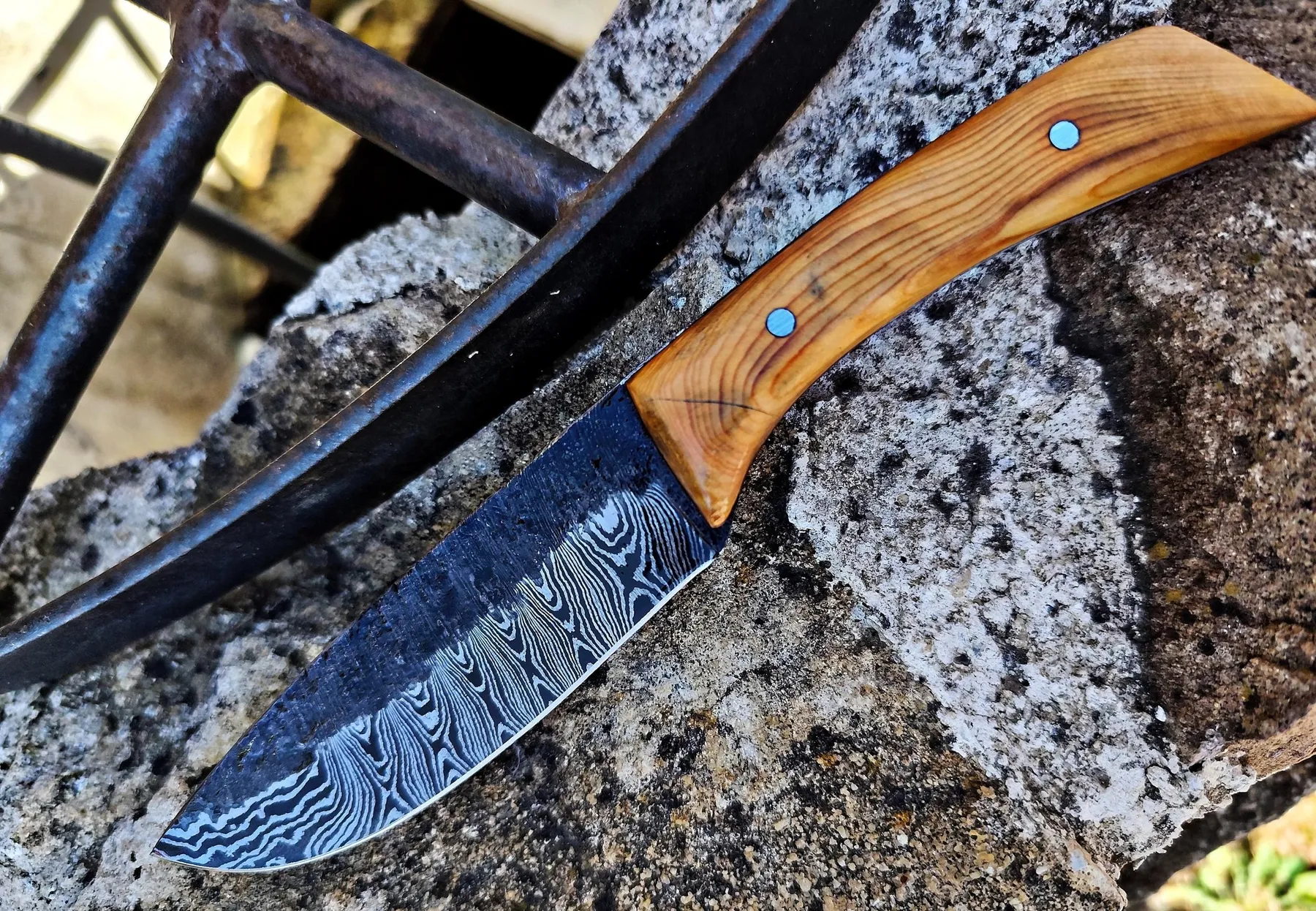 Forgez votre couteau damas sur une journée avec Thibaud - Afbeelding nr. 1 - Wecandoo