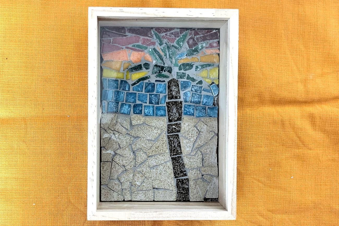 Réalisez votre miroir ou numéro de porte en mosaïque avec Émilie - Image n°7 - Wecandoo