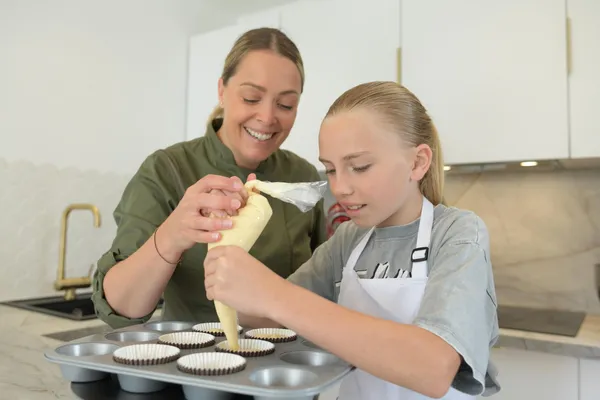 Réalisez vos cupcakes avec Pauline - Image n°4 - Wecandoo