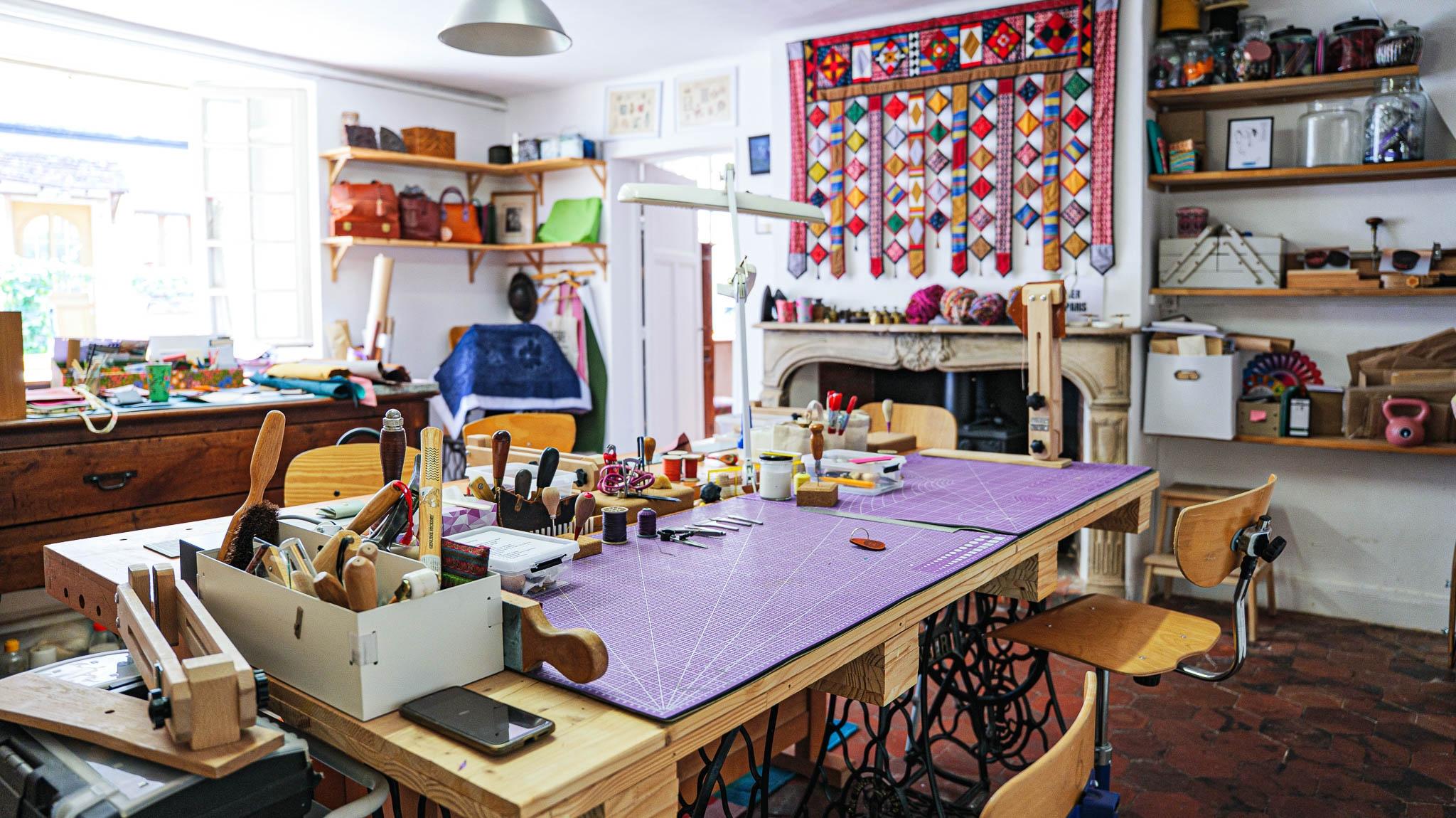 Découvrez la maroquinerie artisanale avec Nina - Image n°11 - Wecandoo