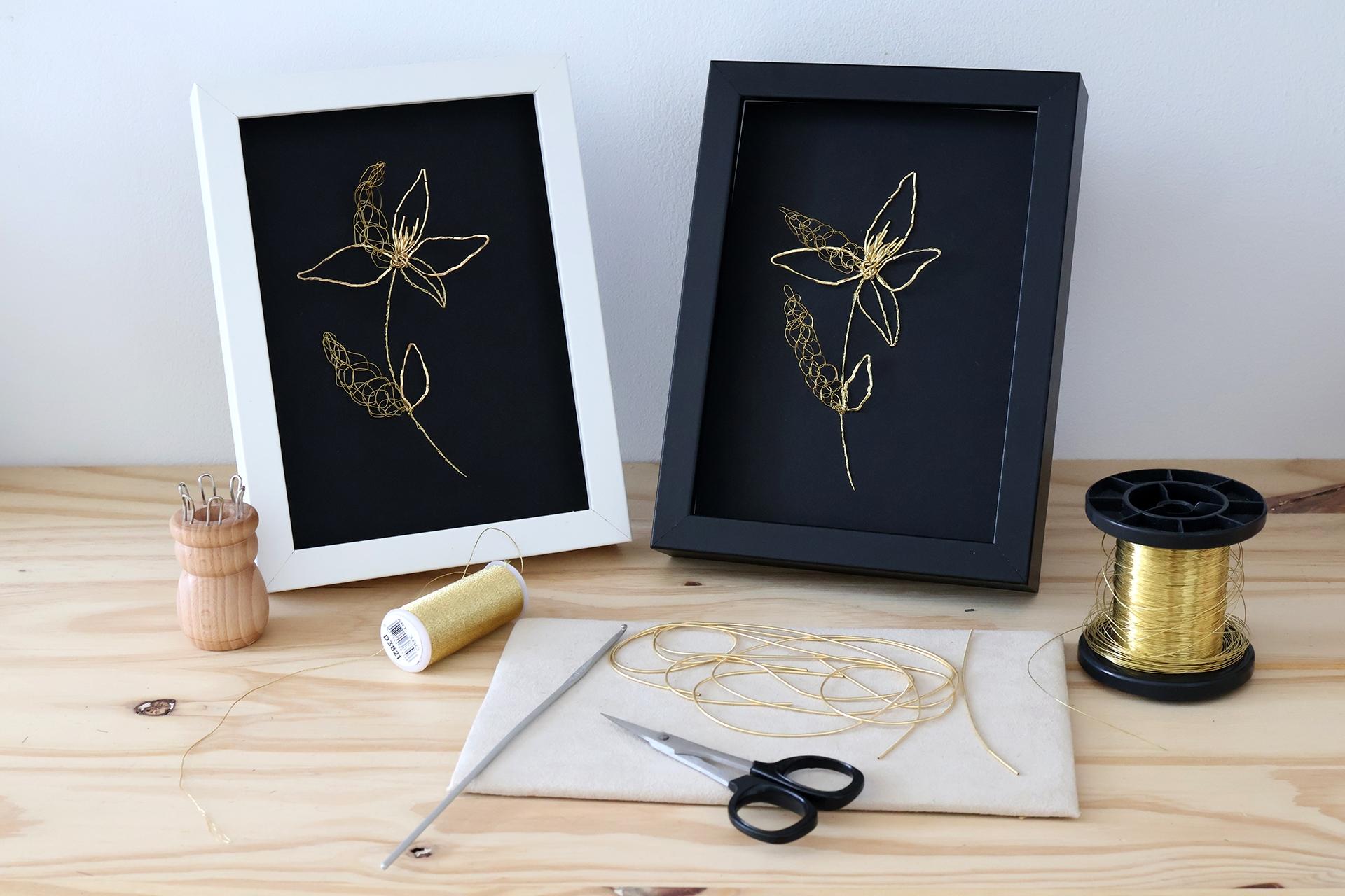 Brodez un tableau floral en fil d’or sur papier avec Marie - Image n°1 - Wecandoo