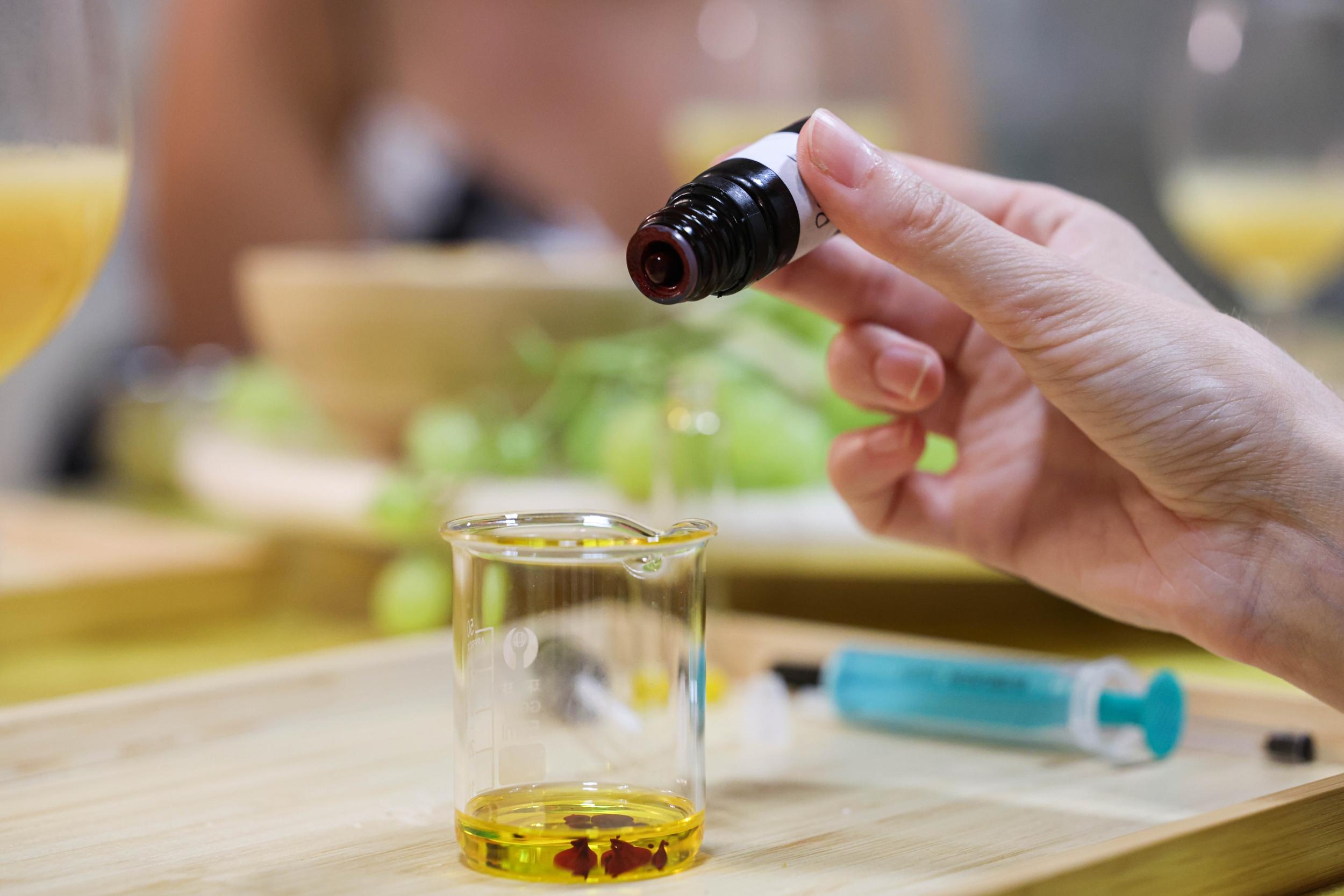 Réalisez vos soins capillaires autour d'un apéro avec Jihane - Image n°6 - Wecandoo